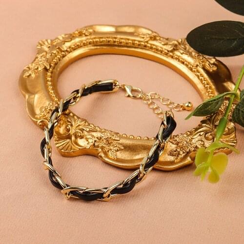 Fashionable braided leather bracelet womens simple design sense wild hand ornaments hundred matching accessories