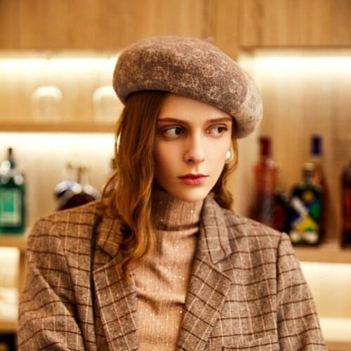 H7678 Women Beret Hat Fall Winter Fashion Wool Berets Cap Lady Shopping Outdoor All-match High Quality Fashion Warm Casual Hats