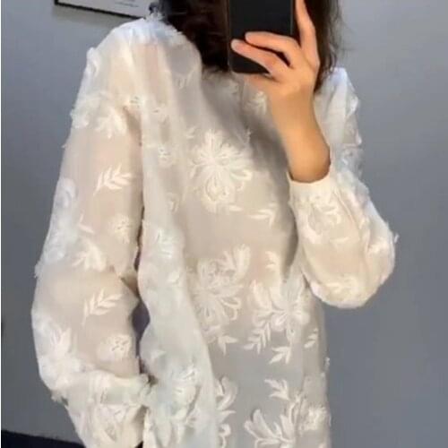 S huasongben New embroidery new high end Japanese women s loose and thin top and white shirt