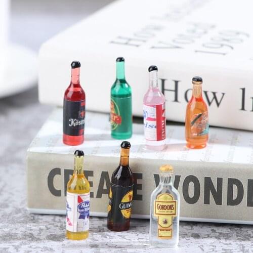 10Pcs/set 1/12 Dollhouse Miniature Resin Bottle Simulation Wine Bottle Model 35mm*9mm