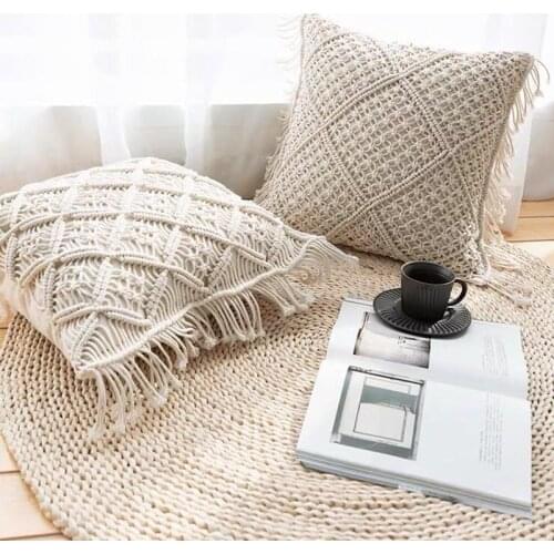 Vintage Bohemian Throw Pillow Hand-woven Throw Pillow Sofa Cushion Cover Pillow Case Knitted Tassel Bedroom Waist Pillow