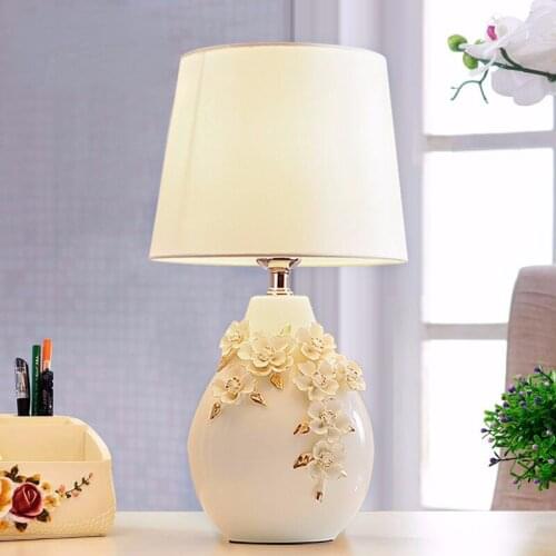 Free Shipping Modern And Romantic Ceramic Table Lamp Bedside Lamp For Bedroom Cozy Living Room Wedding Room Household Table Lamp