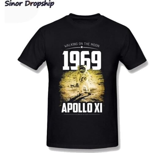 Men T Shirts Apollo SpaceX 1969 Walking On The Moon Spaceman Yuri Gagarin Soviet Camiseta Harajuku Mens T Shirts Oversized 3xl
