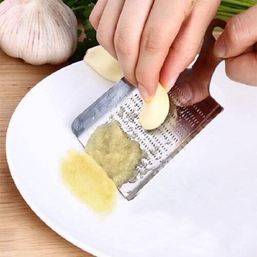 High Quality Stainless Steel Hand Held Curved Grater Shredder Ginger Potato Garlic Presser Muti-functional Kitchen Tool