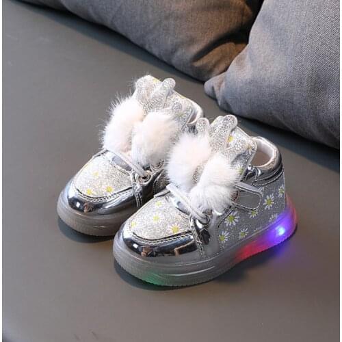 Baby Toddler Shoes With LED lights Cute Luminous Shoes For Kids Boys Girls Glowing Casual Shoes Backlight Sneakers