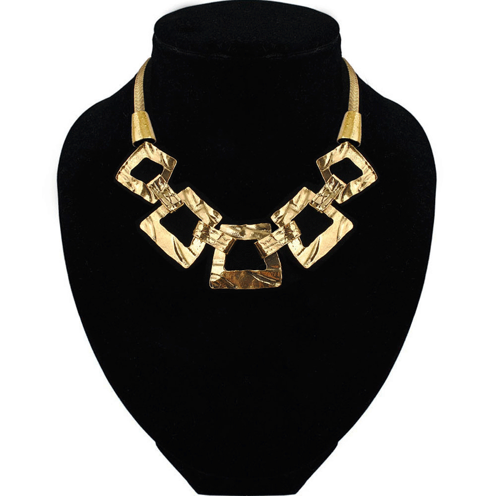 Modern Vintage Necklace Popular in Europe and Luxurious Atmosphere Alloy Plating Clavicle Chain Necklace Jewelry Free Shipping