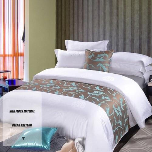 Nordic Style Jacquard Bed Runner With 2 Pcs Pillowcases Bed Flag Throw Bedding Bedspread Hotel Hoom Bedding Bed Tail Towel