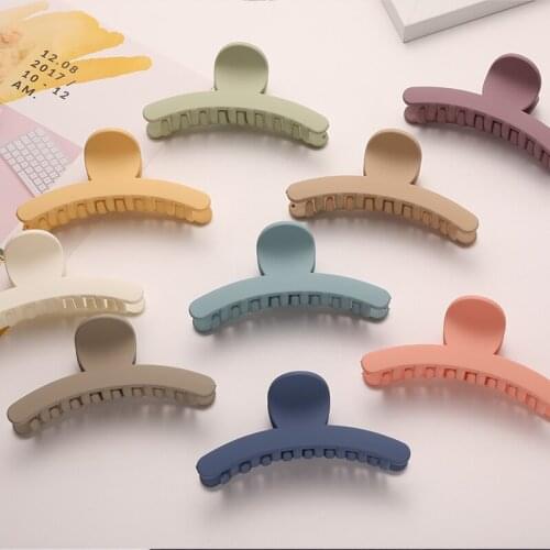 New Fashion Cream Color Hair Claw Personality Simple Sweet Beauty Back Head Shark Clip Headdress Hair Accessories WomenSY227
