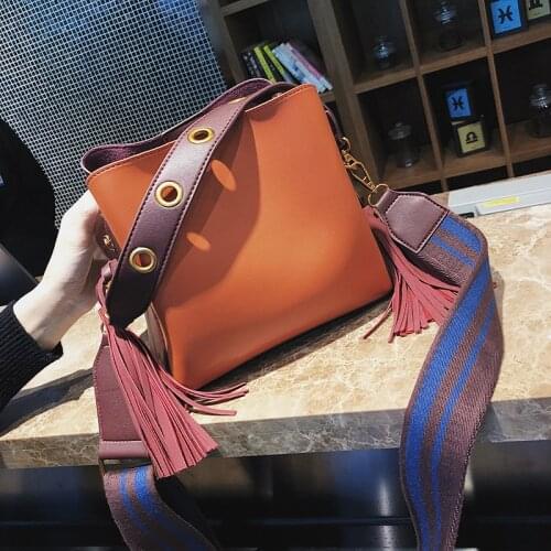 Vintage Designer Handbags Women Bucket Luxury Shoulder Bags Crossbody Panelled Leather Messenger Tassels Wide Strap Totes Bags