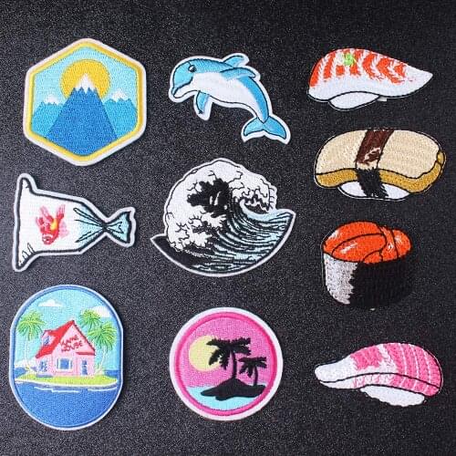 Japanese Style Sushi Cartoon Patches Embroidered Patches For Clothing Kanagawa Sea Iron on Patch Sew Patch Stickers For Clothes