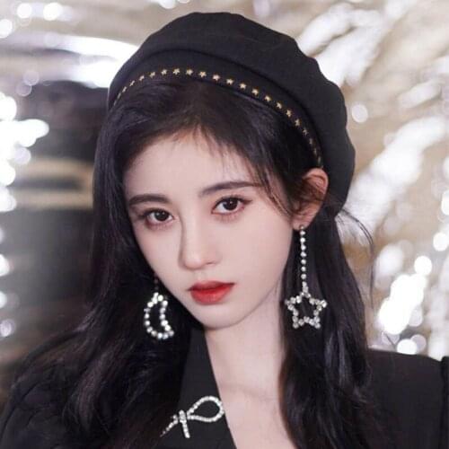 Fashionable Wear Beret Star Same Style Female Five-pointed Star Rivet Beret British Vintage Octagonal Hat Painter Cap Decorate