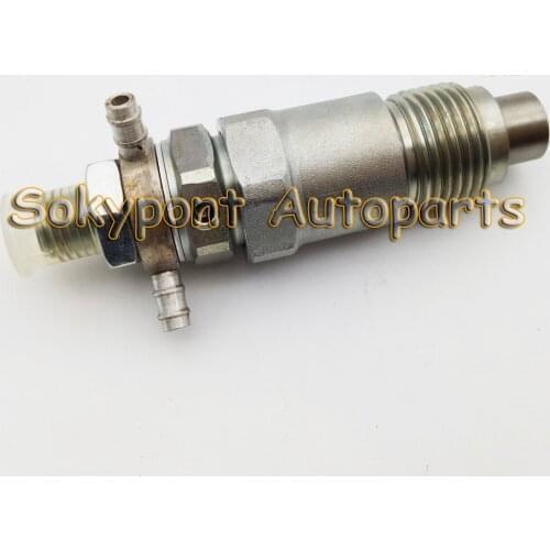 For Kubota Fuel Injector Assembly Nozzle 15221-53010 1pc