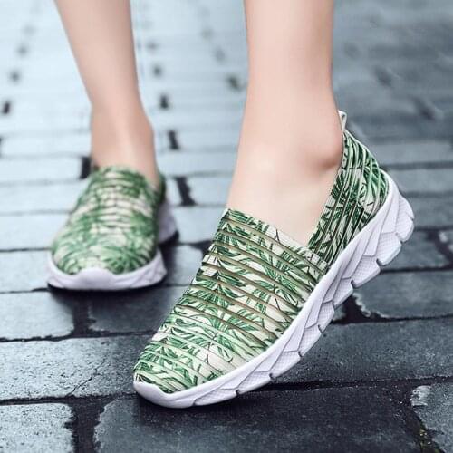 Summer Slip on Sports Shoes Lady Breathable Women Sport Sneakers Mesh Womens Running Shoes 2019 Light Weight Green Basket B-336