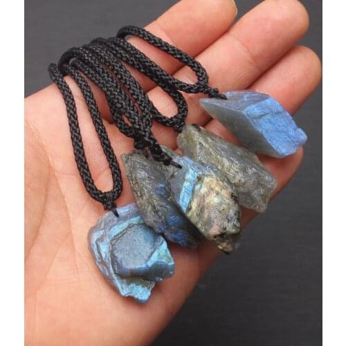 Natural Labradorite rough stone pendant mineral crystal teaching specimen DIY jewelry pendant carving small stone original ston