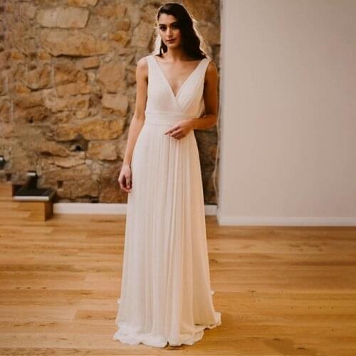 2021 Latest On Sale Beach Bridal Wedding Dresses Chiffon Sleeveless Plunge V Neckline Pleated Wedding Gowns for Bride Cowl Back