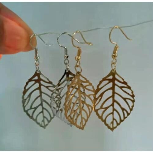 2021 New Fashion Earrings Jewelry Leaf Shape Earrings Good Quality Women Girl Daughter Daughter Girlfriend Mother Gift