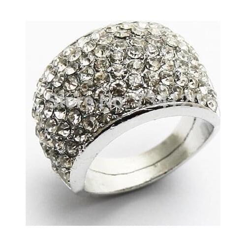 2021 New Fashion jewelry wholesale Shining Full Rhinestone Finger Ring For Woman Luxurious Paragraph