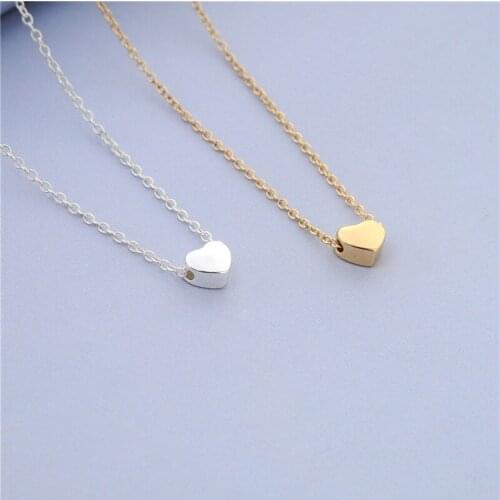 Temperament Metal Small Heart Pendant Necklaces for Women Gold Color Alloy Love Heart Chokers Necklace Wedding Party Jewelry