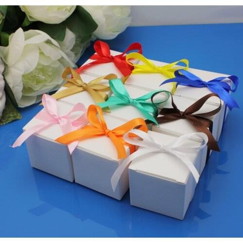 50pcs White gift box wedding favors and gifts candy box wedding gifts for guests wedding decoration