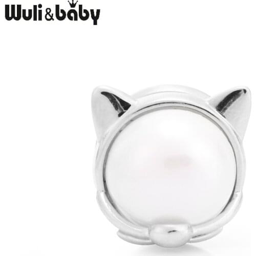 Wuli&baby 2020 New Magnet Cat Brooches For Women 2-color Lovely Small Pearl Cat Head Animal Collar Brooch Gifts