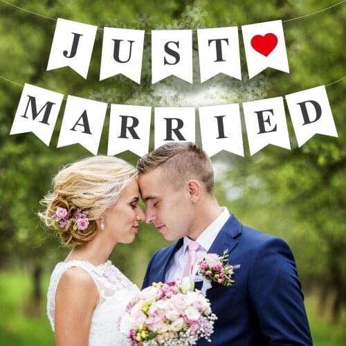 BA284 Sweet Just Married Wedding Party Theme Paper Hanging Banners for Wedding Ceremony Valentine Day Party Decorations