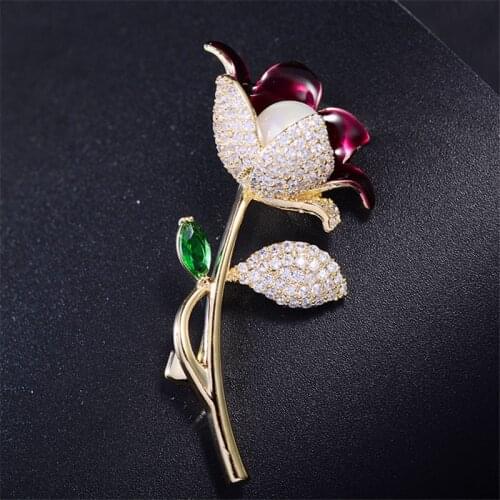Luxury Rhinestone Crystal Rose with Pearl Wedding Brooch Enamel Pin Broach for Women Flower Pin Engagement Accessory Jewelry