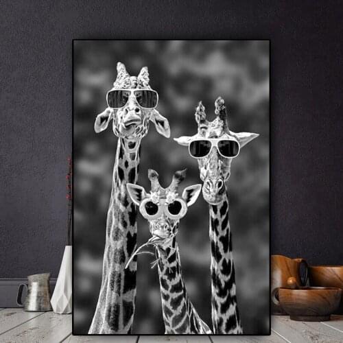 Giraffes with Sunglasses Funny Posters and Prints Black and White Animals Canvas Painting Wall Art Pictures Home Decor Cuadros