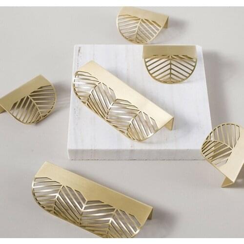 Leaf shape furniture handle modern cabinet zinc alloy kitchen hardware cabinet handle gold with screws furniture handle