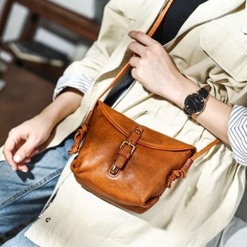 Literature and art retro womens genuine leather shoulder bag head layer cowhide rubbed color distressed mini messenger bag