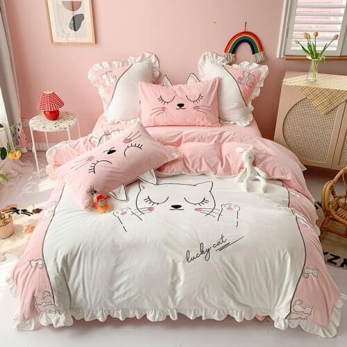 New Velvet Bedding Sets Embroidery Cute Cat Duvet Cover Queen King Size Flat Sheet Pillowcase