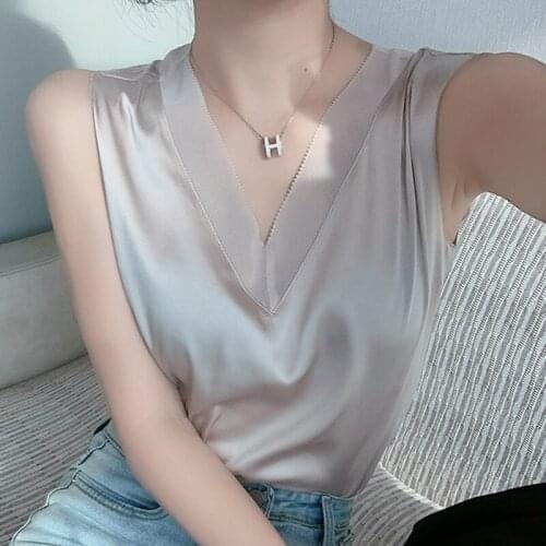 2021 Sexy Summer Women Tank Tops Lace Patchwork Camis Satin Top Women Camisole Sleeveless Vest White Round Neck Loose Tops Vest