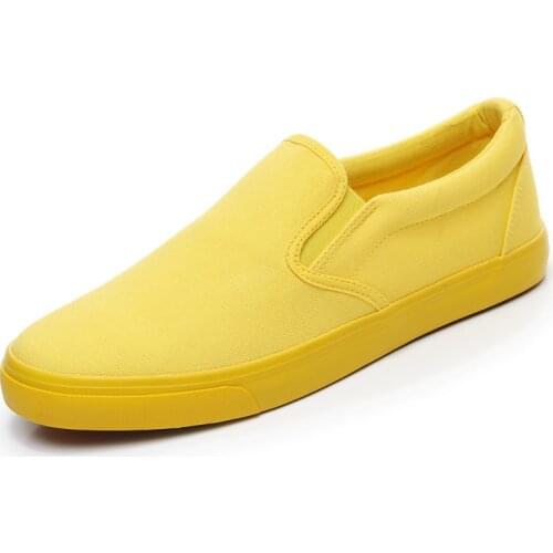 Men Shoes Canvas Cloth Casual Shoes Solid Color Male Yellow Sneakers Slip on Moccasins Lazy Flat Heel Simple Style