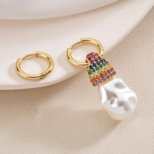 2020 springf ashion light luxury earrings Baroque pearl asymmetric earrings temperament personality versatile designer earrings
