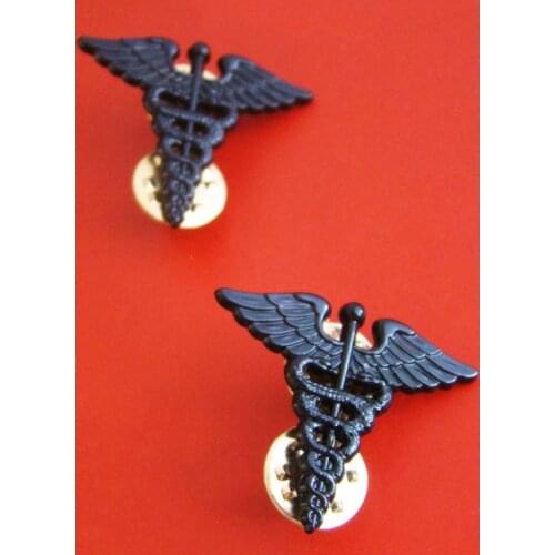 PAIR WW2 US ARMY MEDICAL SURGEON OFFICER COLLAR INSIGNIA PIN METAL BADGE BLACK