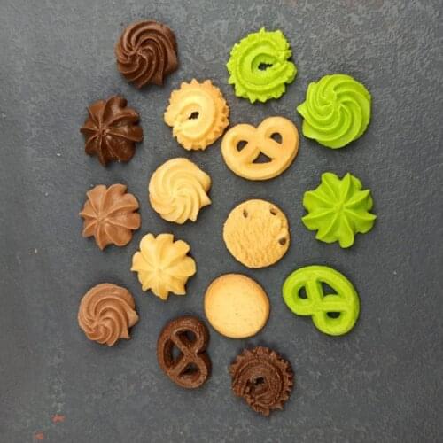 Shop store home festive party decoration simulation fake food display props artificial pvc chocolate biscuits cookies