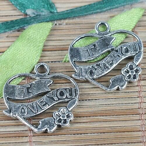 20pcs Tibetan Silver color Love heart shaped charms EF0280