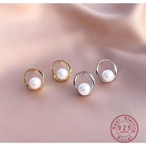 925 Sterling Silver Exquisite Simple Round White Pearl Stud Earrings Women Luxury Palace Wedding Jewelry