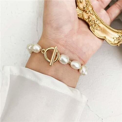 Gold Round Toggle Clasp Irregular Pearl Bracelet Natural Freshwater Pearl Bracelets Dainty White Pearl Bracelet for Women 2020