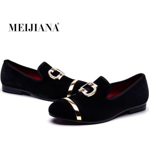 MEIJIANA New Fashion Men Party And Wedding Handmade Loafers Men Velvet Shoes Brand Pointed Toe Gentleman Classic Loafers Shoes