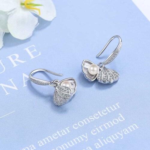 Elegant Pearl Earrings for Women Female Fashion Cute Shell Shiny Rhinestone Crystal Drop Earring Jewelry Gift Kolczyki Oorbellen