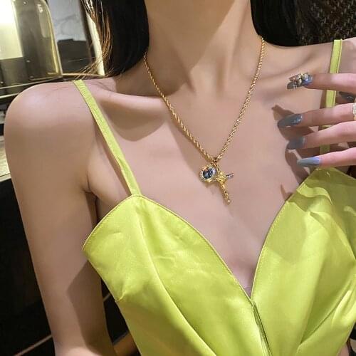 TIMEONLY Statement Shiny Crystal Cross Coin Portrait Pendant Necklaces Chunky Cuban Chain Necklaces Exaggerat Jewelry for Women