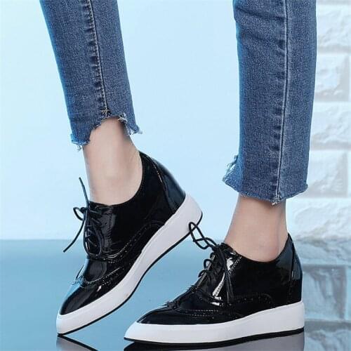 Chic Shoes Women Lace Up Genuine Leather Pumps Shoes Platform Wedges Loafers Female Pointed Toe Fashion Sneakers Casual Shoe