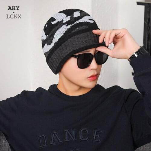 Winter New Hat Fashion Plush Lining Camouflage Hat Soft Beanie Womens Knitted Hat Cotton Men Warm Protect Ears Hat