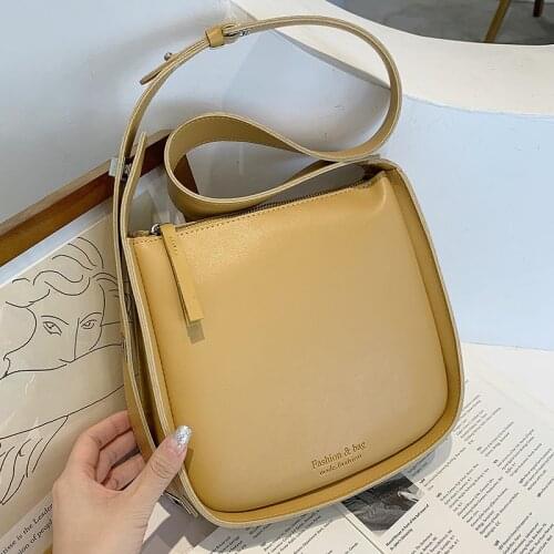 Small Leather Square Shoulder Bags for Women Pure Color Messenger Bag Ladies Trending Designer Handbags Retro Wild Crossbody Bag
