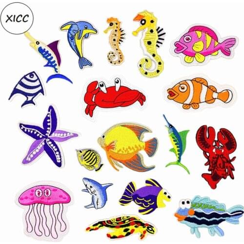 Sea World Animal Iron On Embroidery Patches Marine Organism Fish Badge Jellyfish Starfish Tortoise Crab Shrimp Clothing Sticker