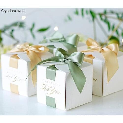 Upscale Creative Wedding Favors Gift Box Boy&Girl Candy Boxes for Christening Baby Shower Birthday Party Supplies Chocolate Box