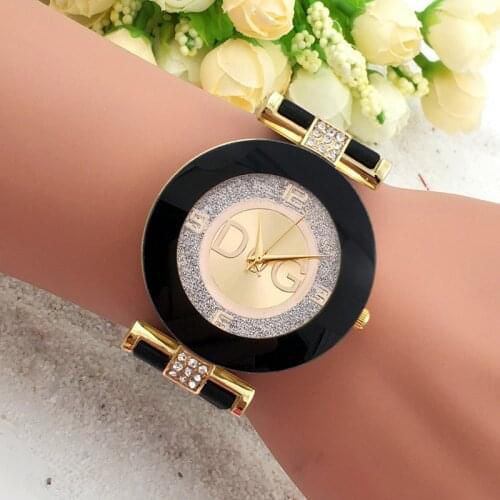 Explosive DQG Fashion Womens Strap Diamond Watch Silicone Watch