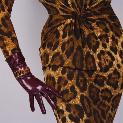 28cm Patent Leather Short Gloves Warm Medium And Long Section Emulation Leather Bright Black Mirror Bright Wine Red Lined WPU118