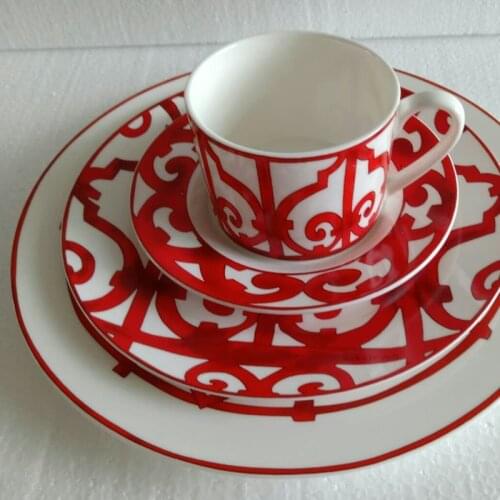 Red Window Plates Porcelain Dinner Serving Dish Plate European Kitchen Home Decor Handmade Coffee Cup Set Luxury New Bone China
