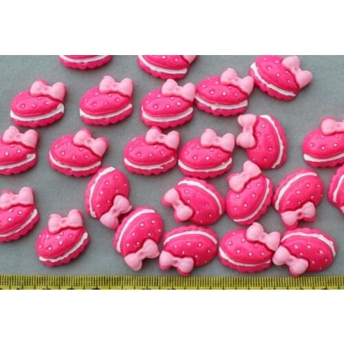 100pcs cake with bow fuschia Cabochons (25mm) Cell phone decor, hair accessory supply, embellishment, DIY project supply